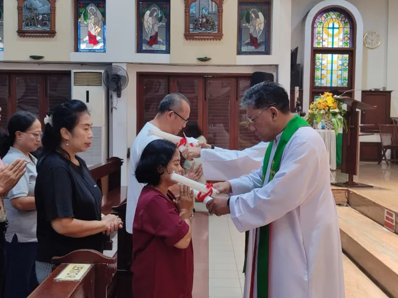 PENERIMAAN BERKAT SANTO BLASIUS